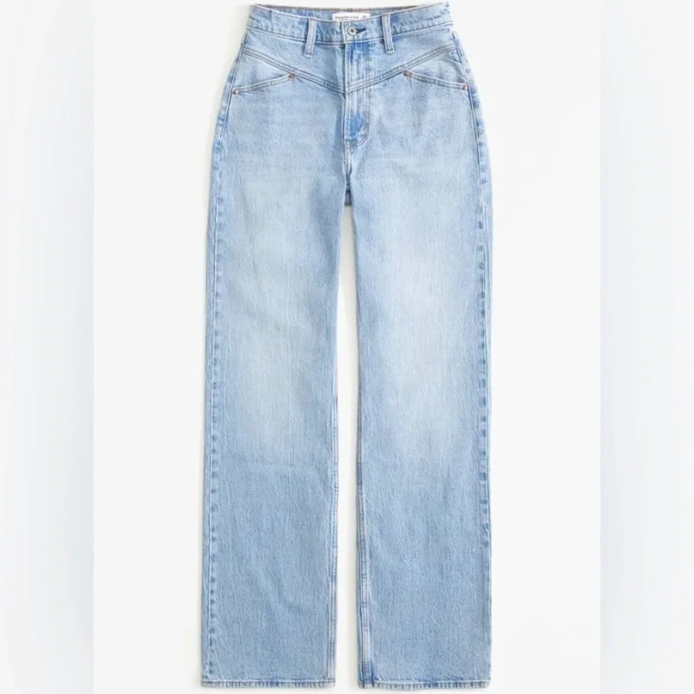 NWT Abercrombie & Fitch '90s Relaxed High Rise Jeans Size 31/12 Curve Love - Picture 1 of 12